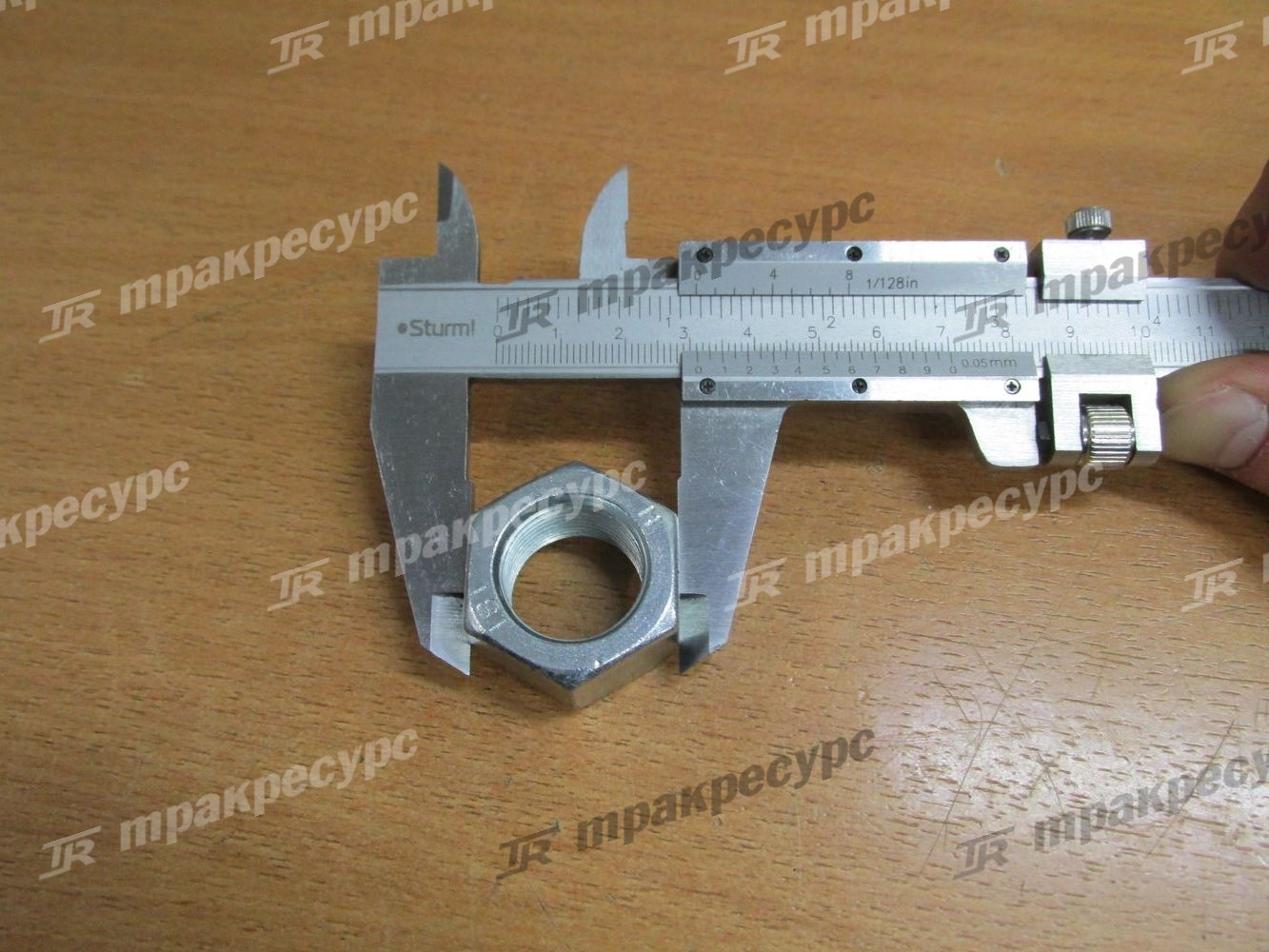 Гайка 01582-12218