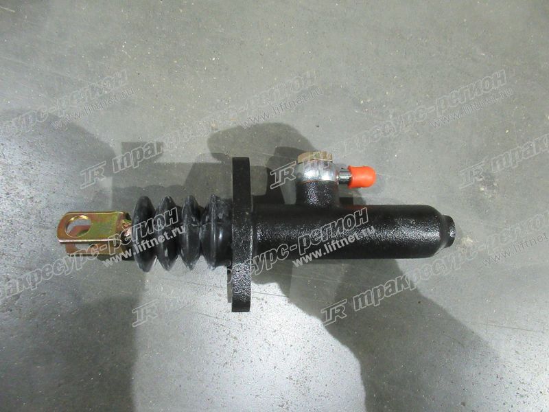 Тормозной цилиндр главный 81FG-40400