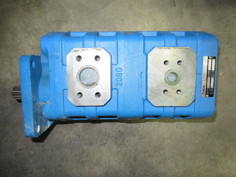 Насос системы гидравлики CDM833