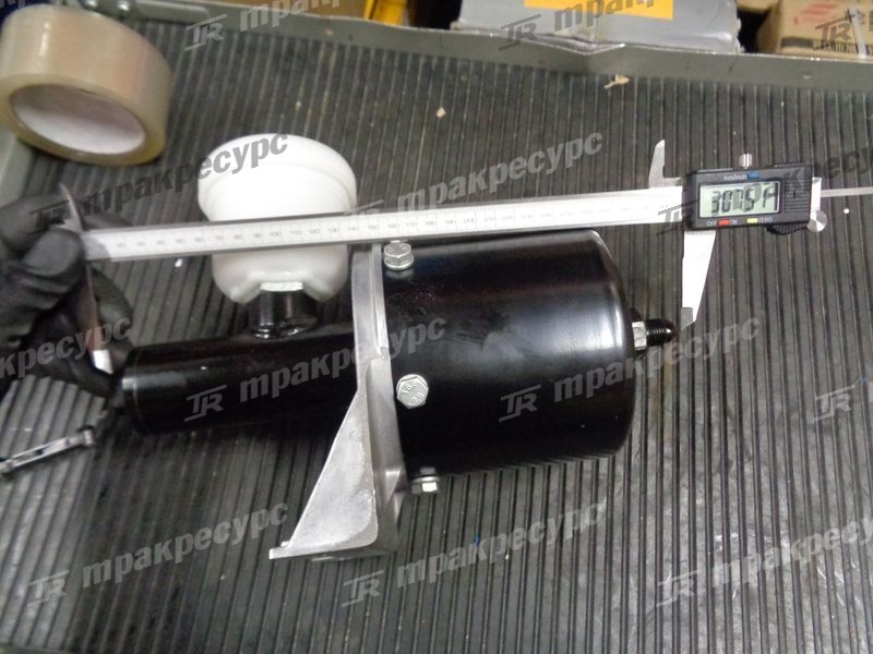 Цилиндр главный тормозной CDM833