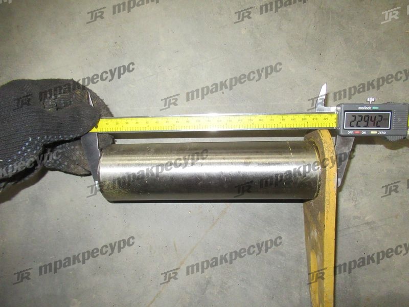 Палец верхний коромысла CDM833