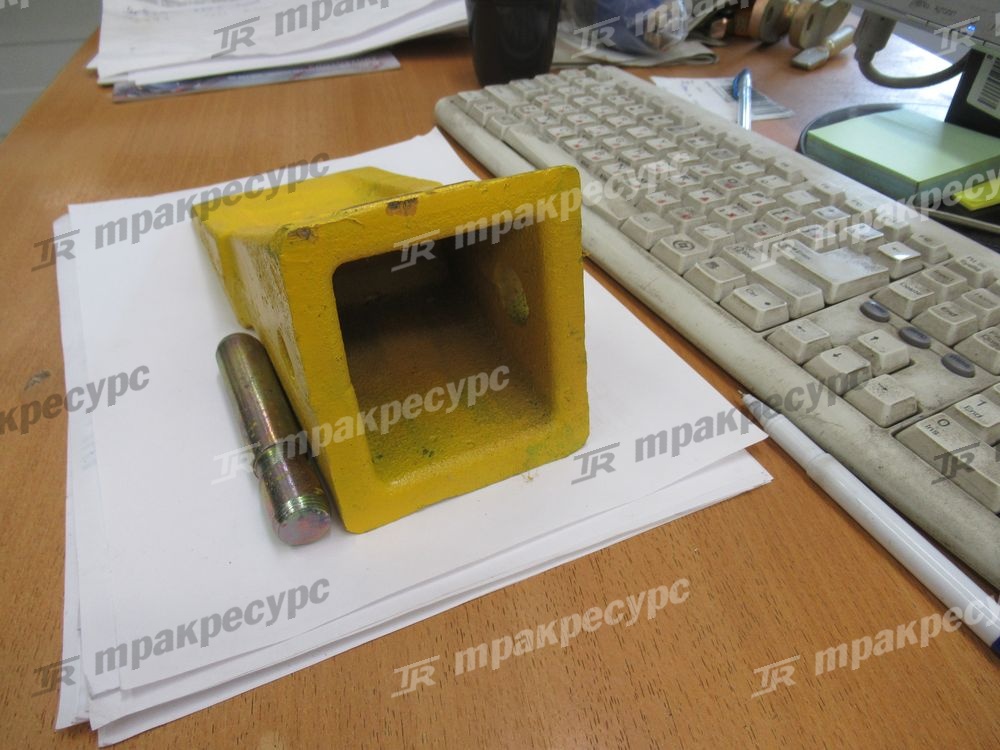Зуб ковша CDM833