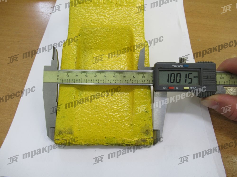 Зуб ковша CDM833