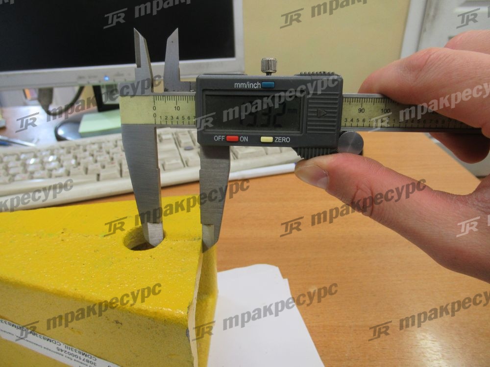 Зуб ковша CDM833