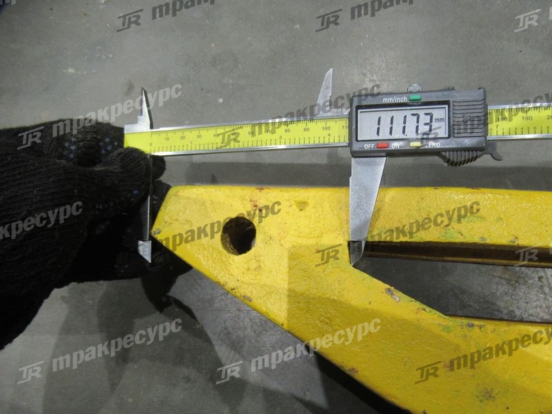 Зуб ковша в сборе с адаптером CDM833