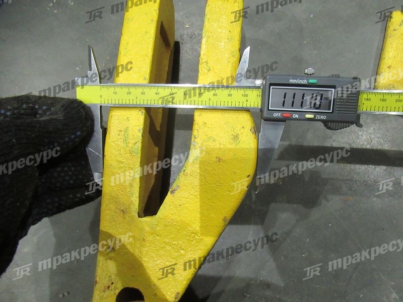 Зуб ковша в сборе с адаптером CDM833