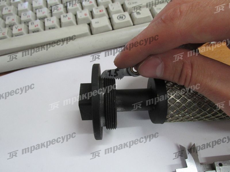 Фильтр всасывающий топливного бака CDM833