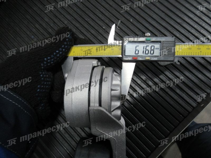 Натяжитель ролика C3937553