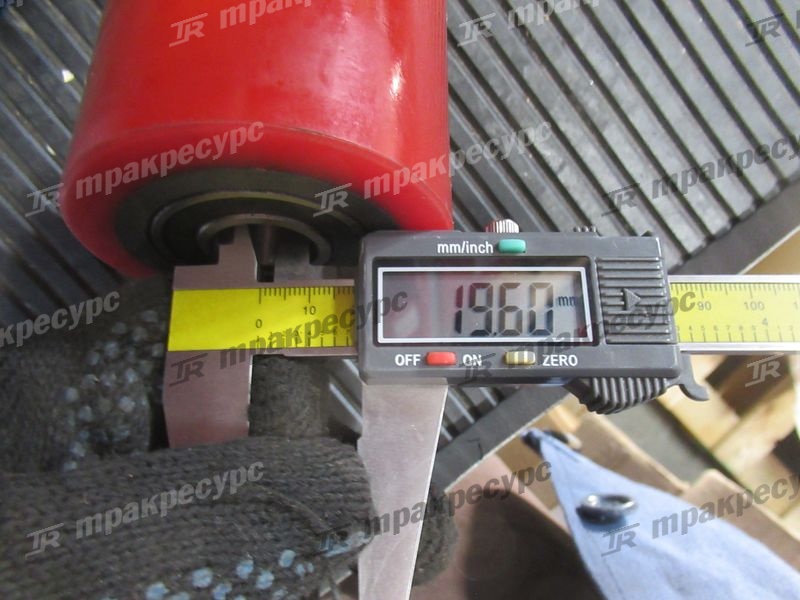 Ролик гидравлической тележки полиуретановый 80х70 с подшипниками