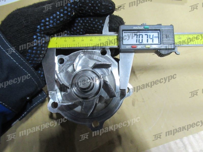 Насос водяной 16120-78120-71