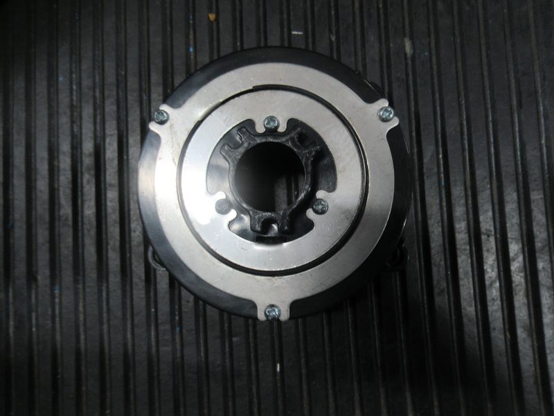 Контакт клаксона 209K4-12551