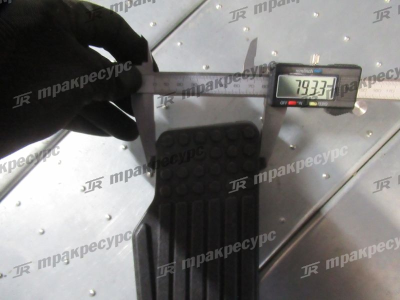 Накладка педали 3EB-37-41160