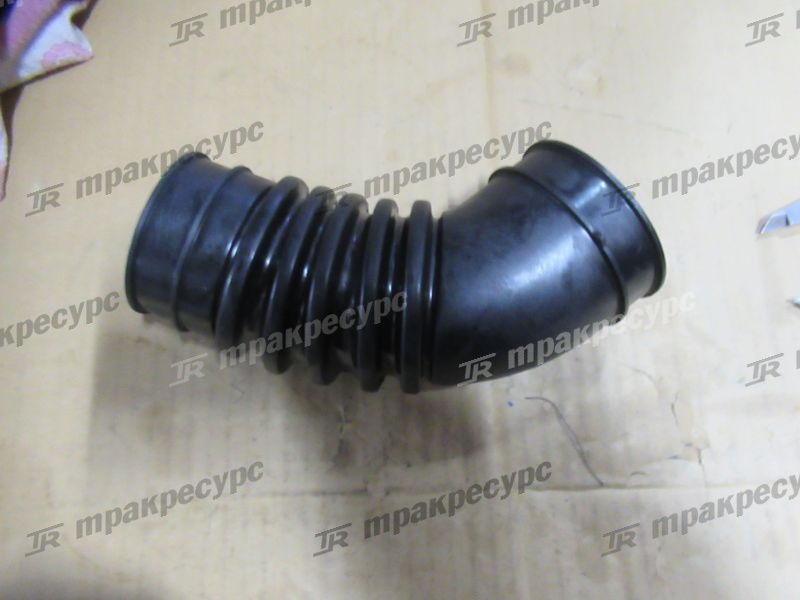 Патрубок корпуса воздушного фильтра 17811-26620-71