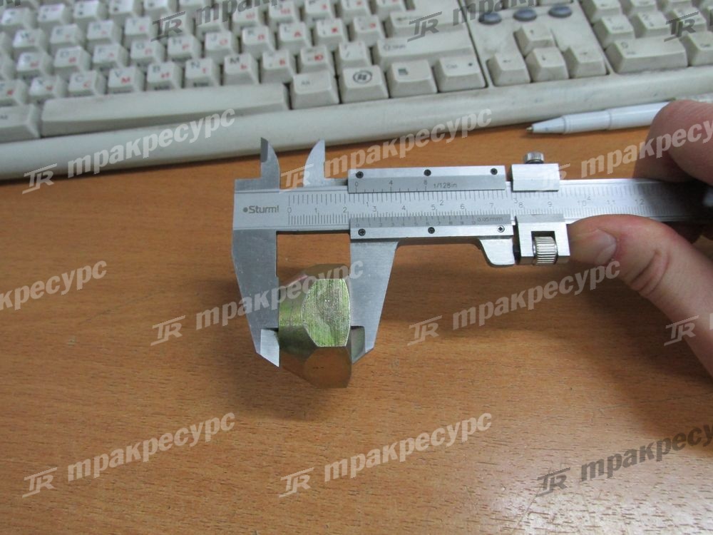 Гайка 90179-20001-71