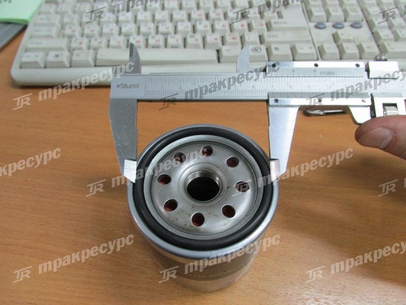 Фильтр масляный двигателя Perkins 404D-22