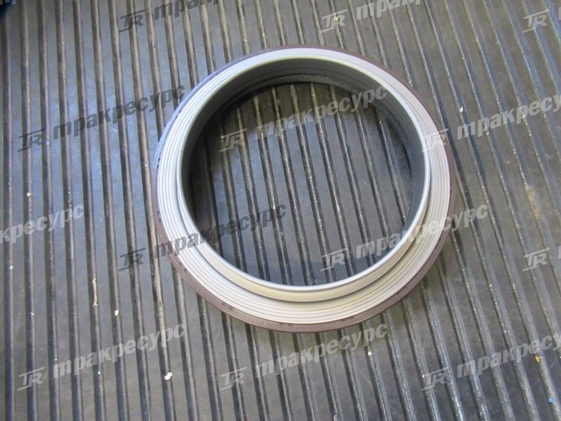 Сальник коленвала задний Z-8-97072-823-1