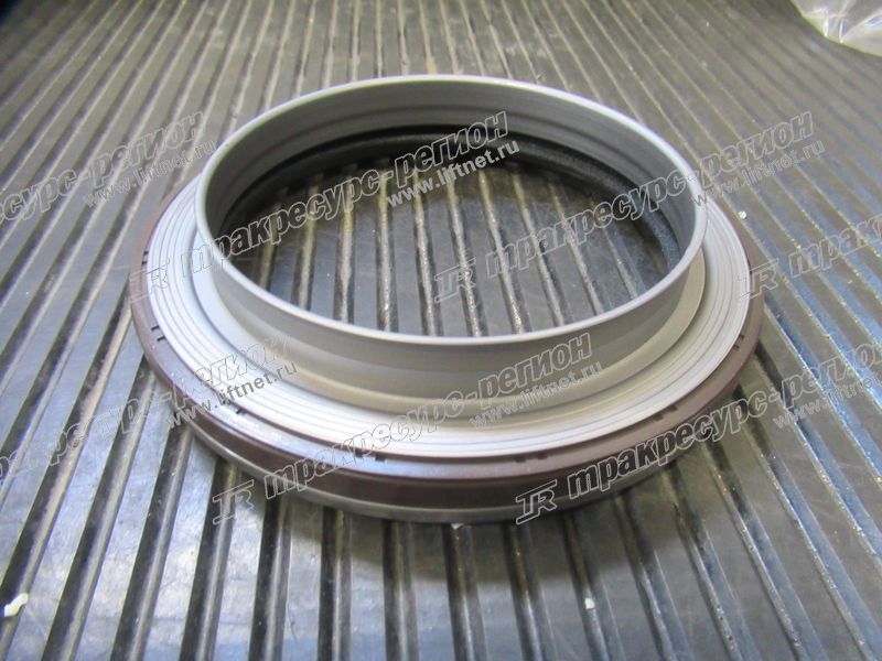 Сальник коленвала задний Z-8-97072-823-1