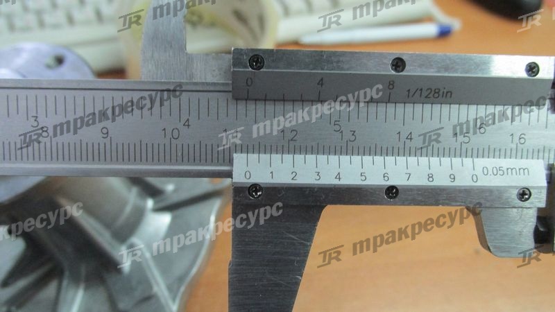 Насос водяной Kubota V2403