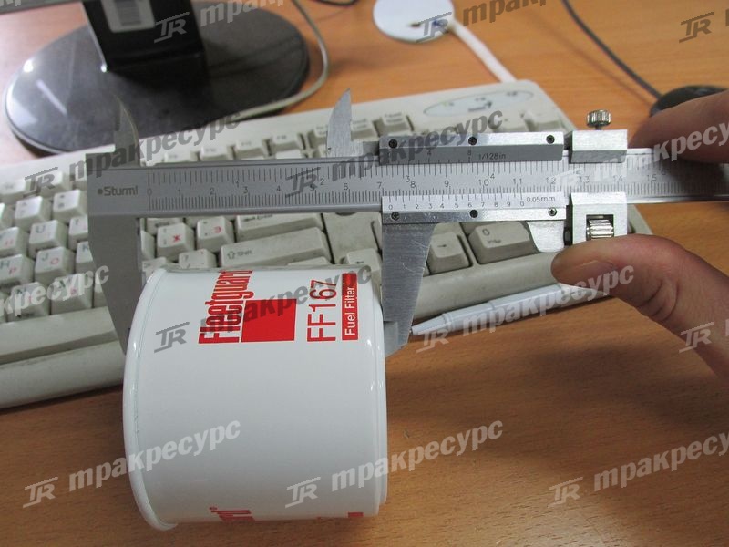 Фильтр топливный двигателя Perkins 404D-22