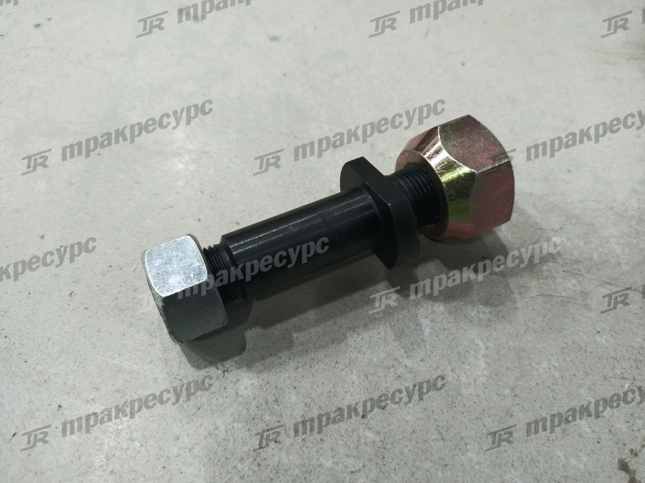 Шпилька ступицы 3EB-21-25170