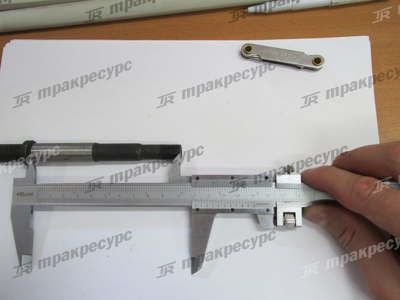 Шпилька 42483-13130-71