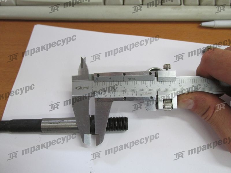 Шпилька 42483-13130-71