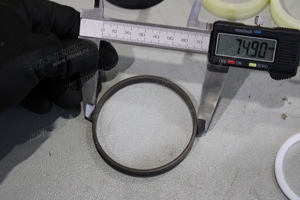 Ремкомплект цилиндра рулевого 3EB-64-59940