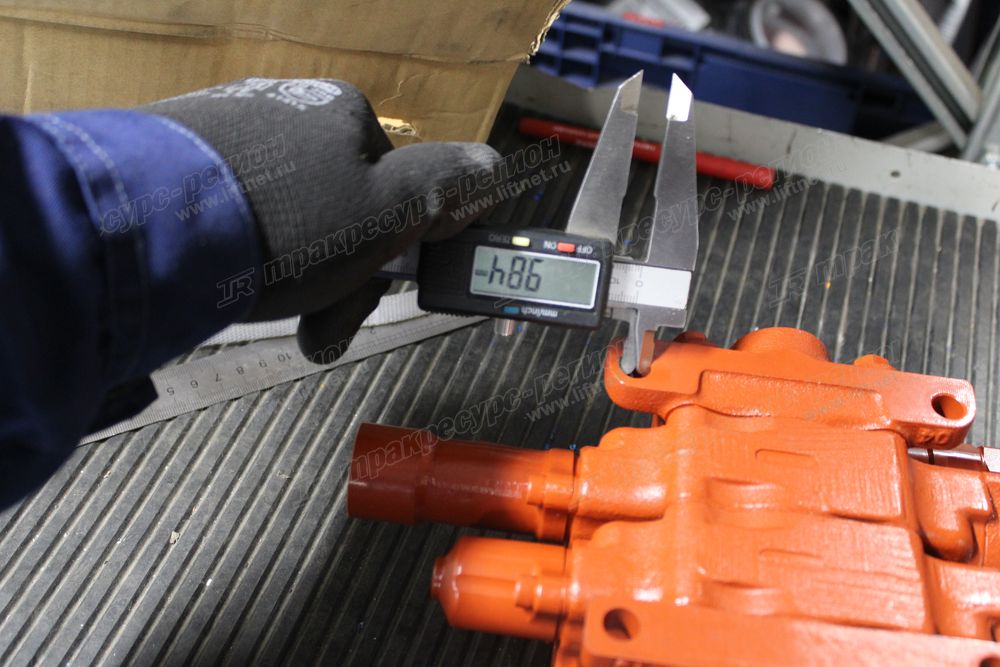 Гидрораспределитель в сборе 256G7-30201