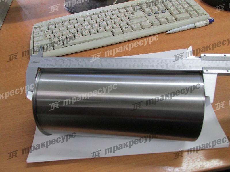 Гильза-поршневая группа ISUZU 6BG1 Z-1-87811-942-0