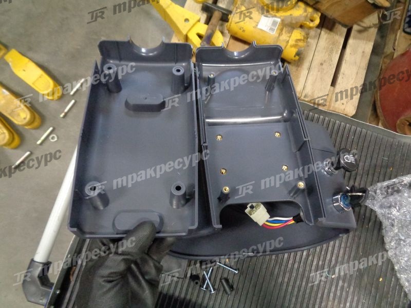 Панель приборов D04ZB909-01