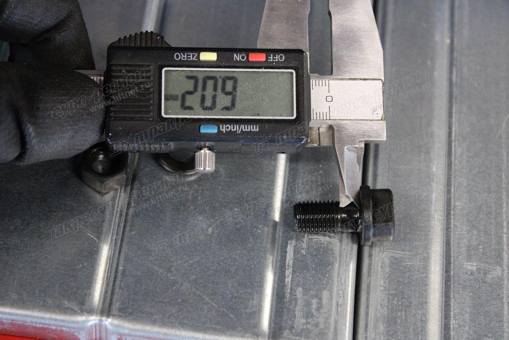Болт 90109-10017-71