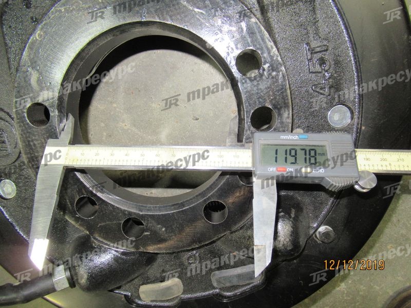 Сервотормоз левый в сборе A01C3-70121