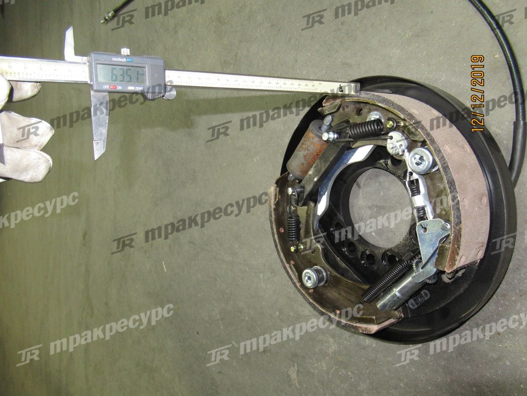 Сервотормоз левый в сборе A01C3-70121