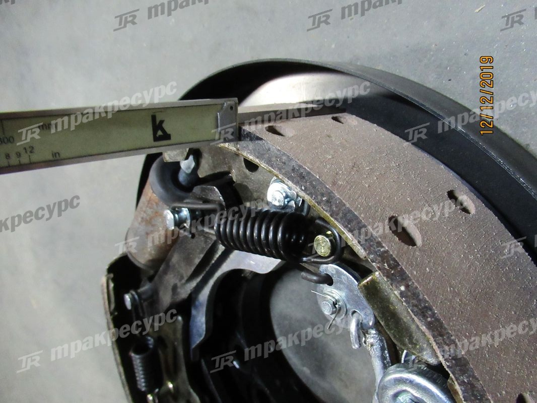 Сервотормоз левый в сборе A01C3-70121
