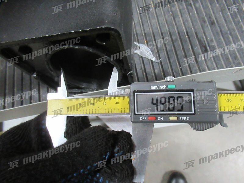 Опора резиновая 40005-FK000