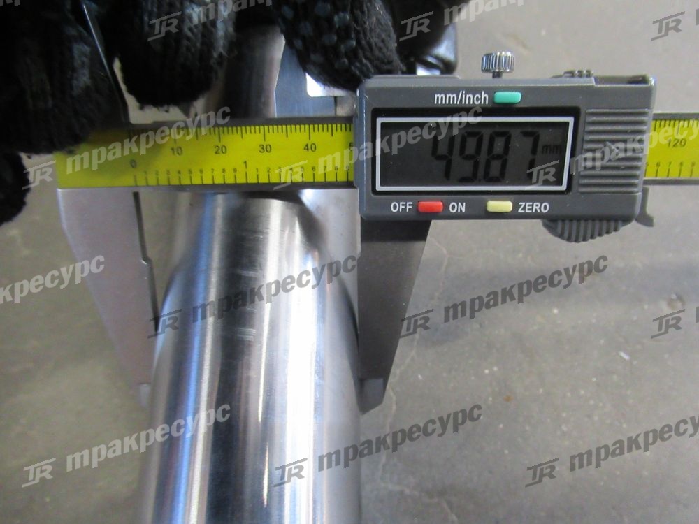 Цилиндр рулевой 3EB-64-51110