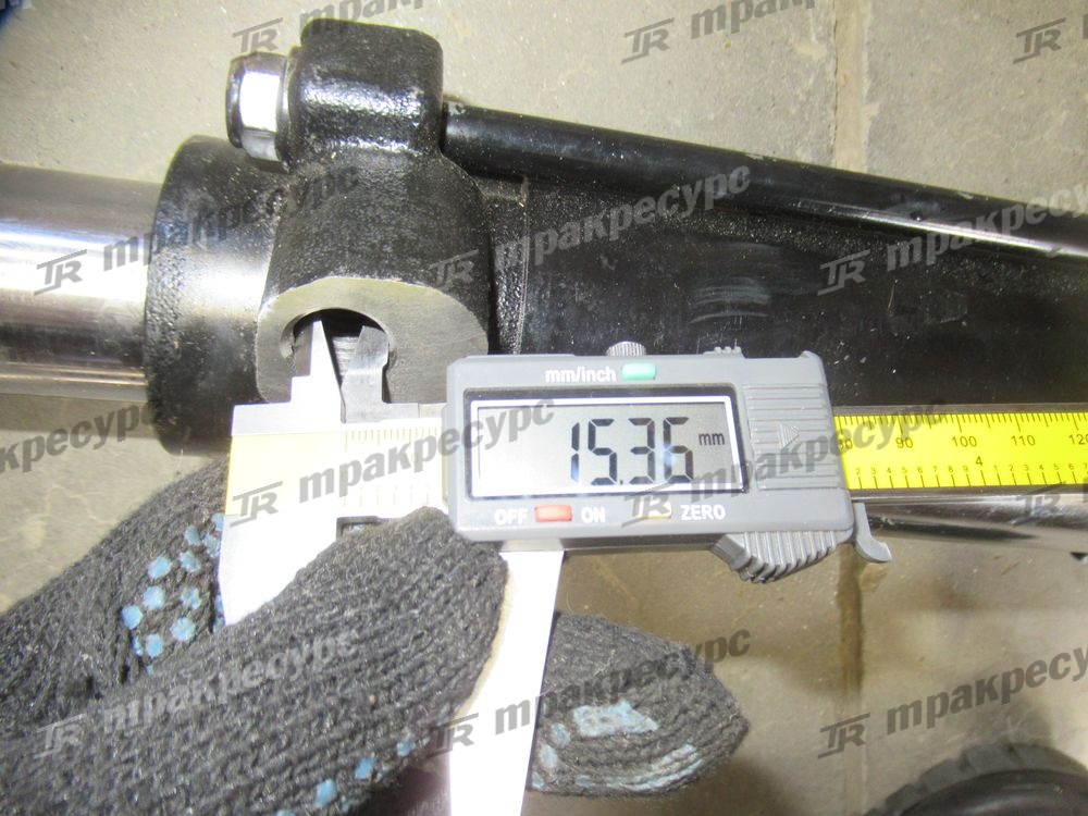 Цилиндр рулевой 3EB-64-51110