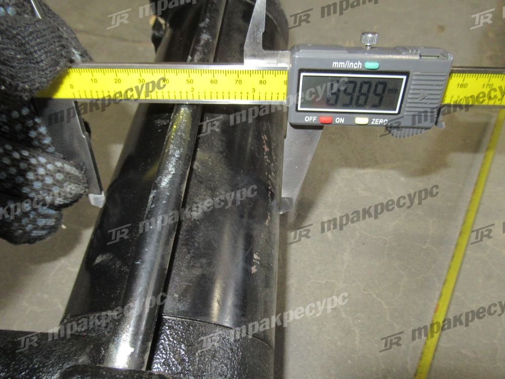 Цилиндр рулевой 3EB-64-51110