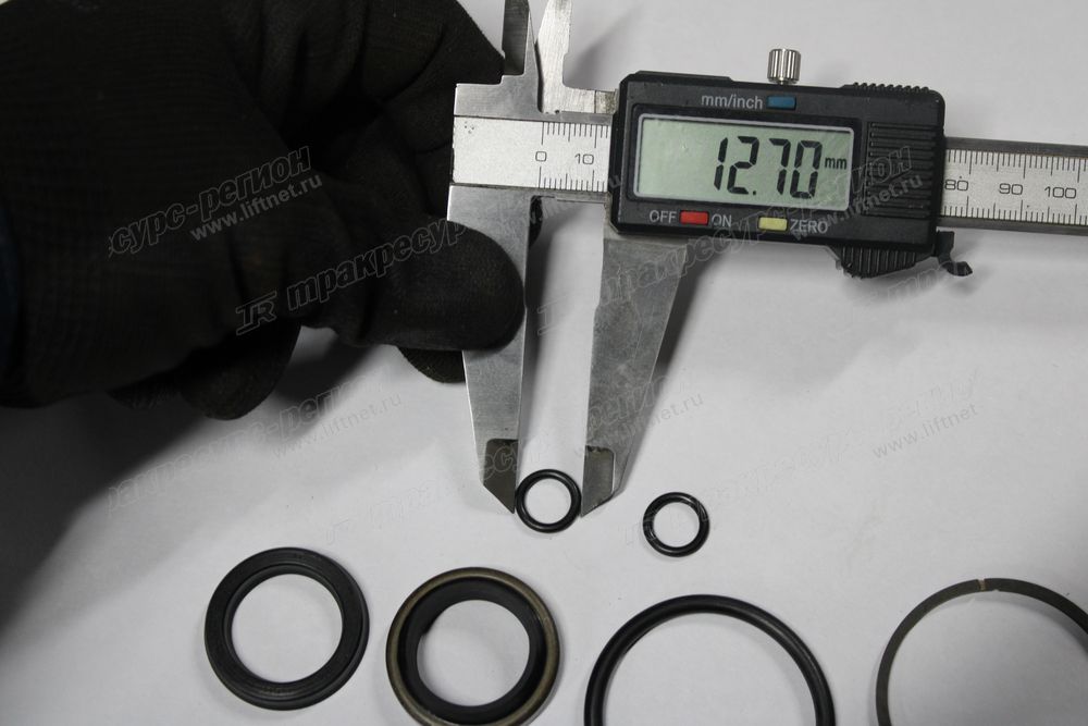 Ремкомплект гидроцилиндра 04456-10100-71