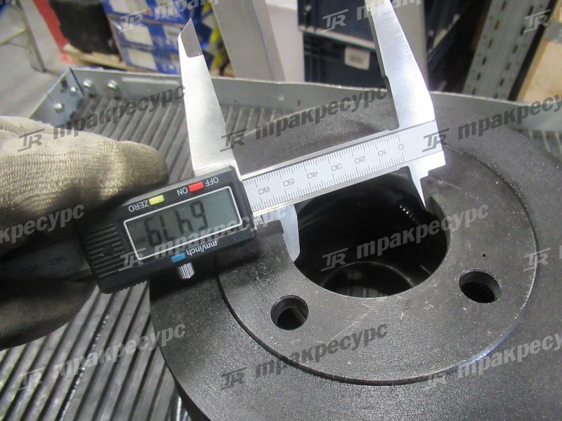 Колодка тормозная 15793-60202G