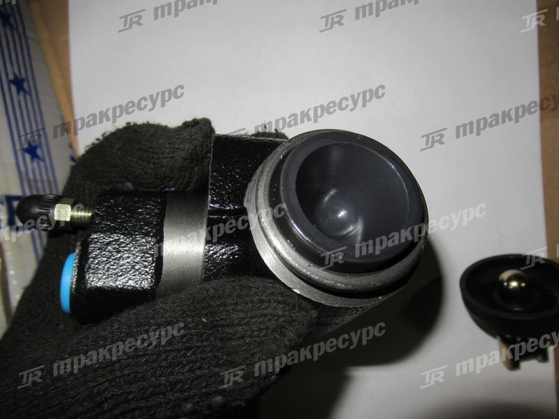 Цилиндр тормозной рабочий 25783-71250G