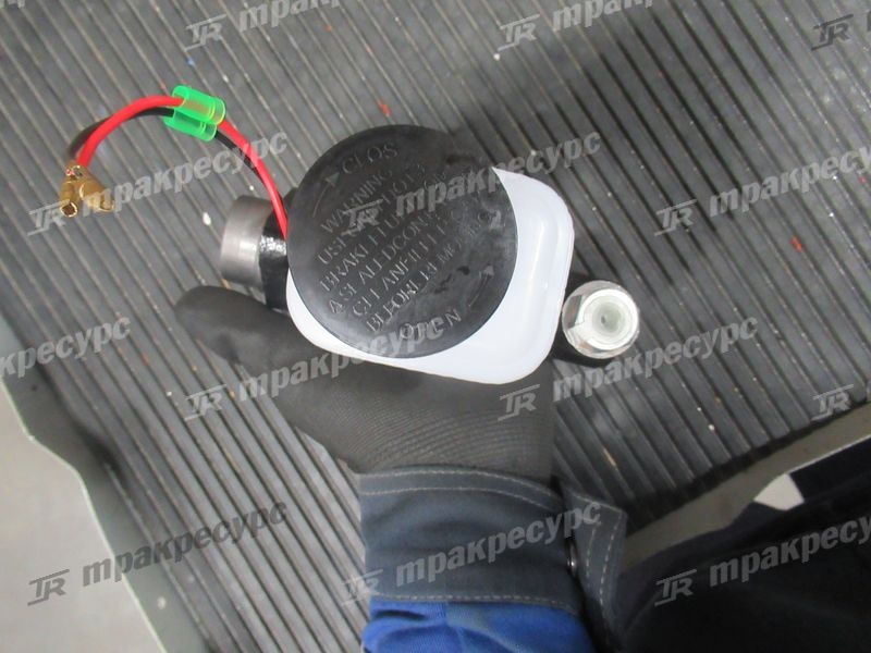 Цилиндр тормозной главный MY012-8351-00