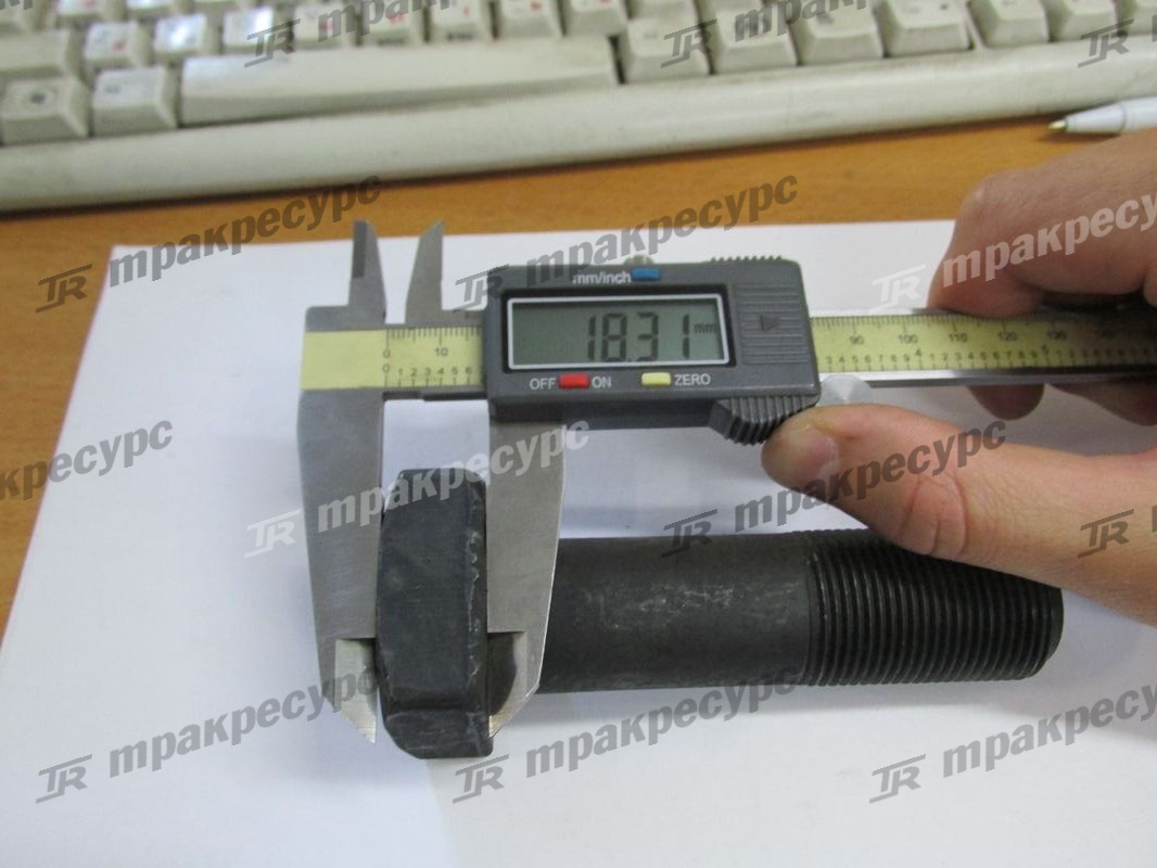 Болт крепления заднего моста XG955