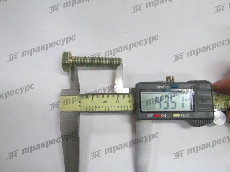 Болт 01103-10045