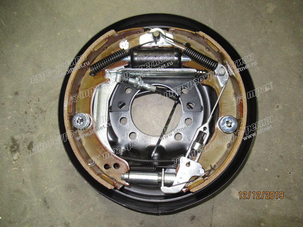 Сервотормоз левый 37B-1BR-5110