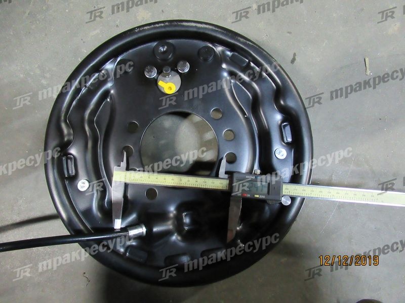 Сервотормоз левый 37B-1BR-5110