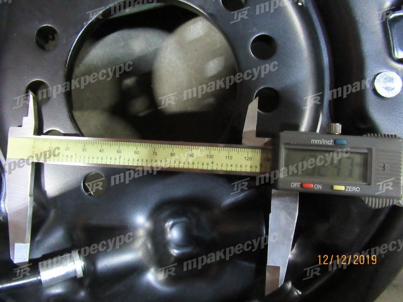 Сервотормоз левый 37B-1BR-5110