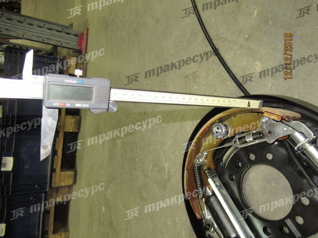 Сервотормоз левый 37B-1BR-5110