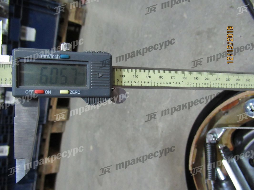 Сервотормоз левый 37B-1BR-5110