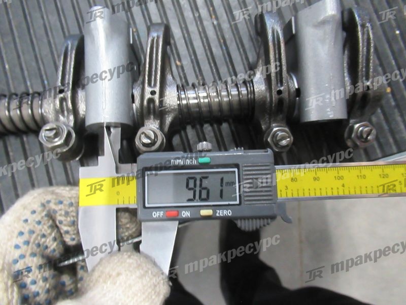 Ось коромысел в сборе YM129900-11200